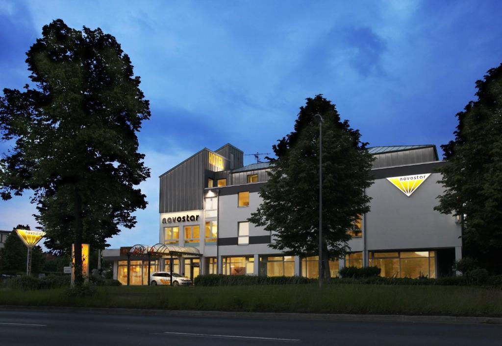 Hotel Novostar Gotinga Exterior foto